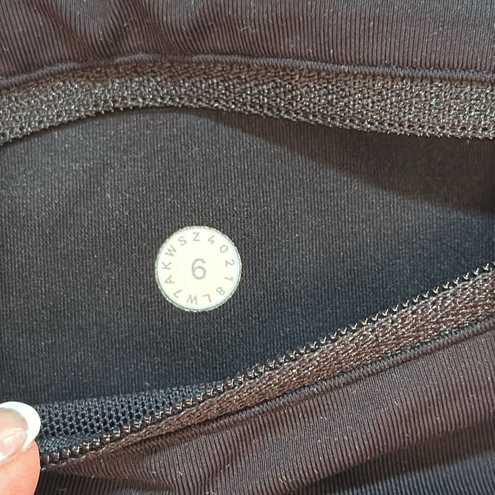 Lululemon‎ Speed Up Inversion Multi/Black sz6 - Picture 3 of 4